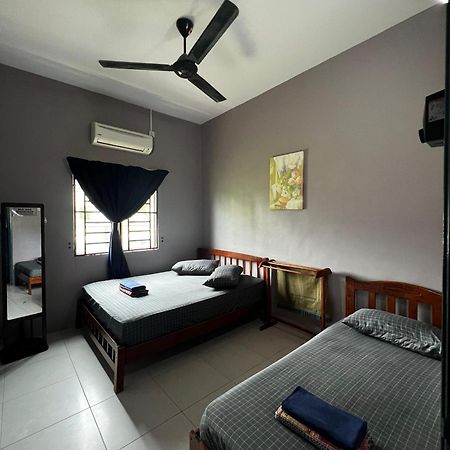 Taiping Homestay Husna Afina 外观 照片