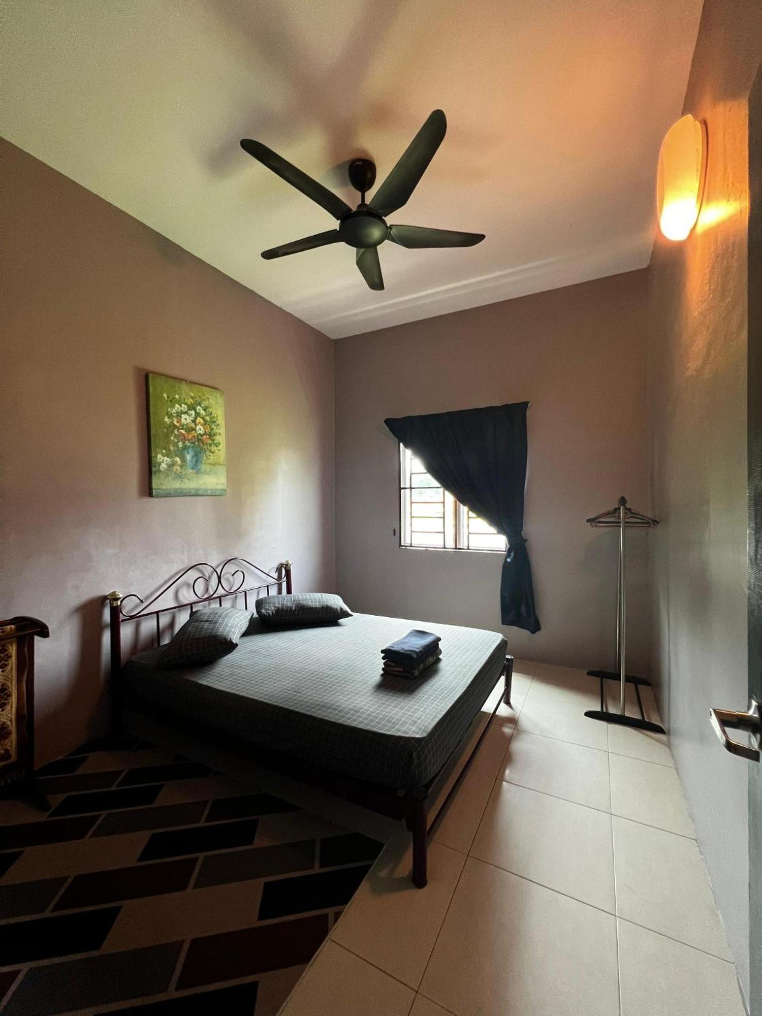 Taiping Homestay Husna Afina 外观 照片