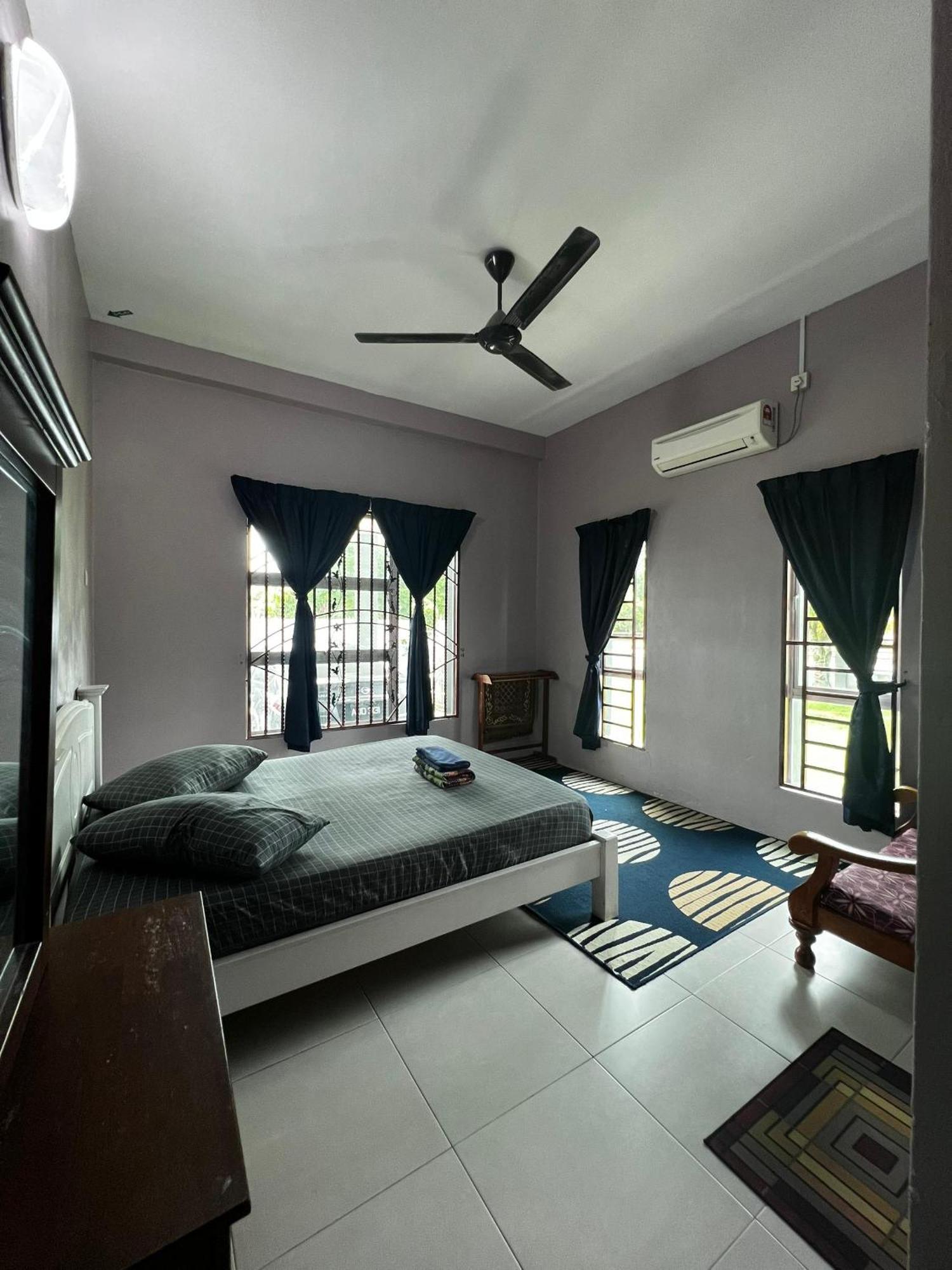 Taiping Homestay Husna Afina 外观 照片